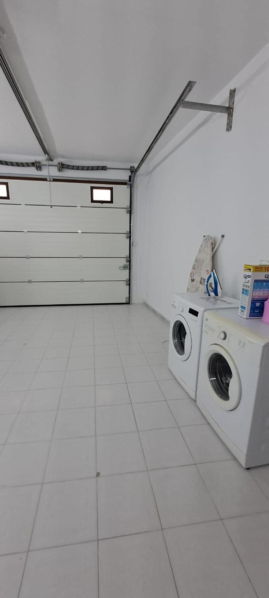 Spacious Getaway In With Terrace & Garage Holiday home *